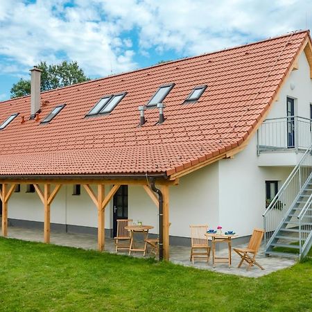 Apartmány Jedovary Trhové Sviny Exterior foto